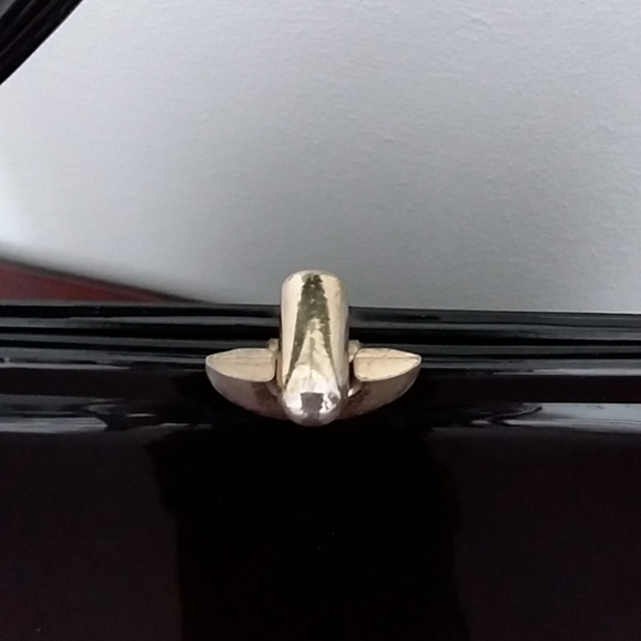 Black Patent Handbag - Picture 2 of 4